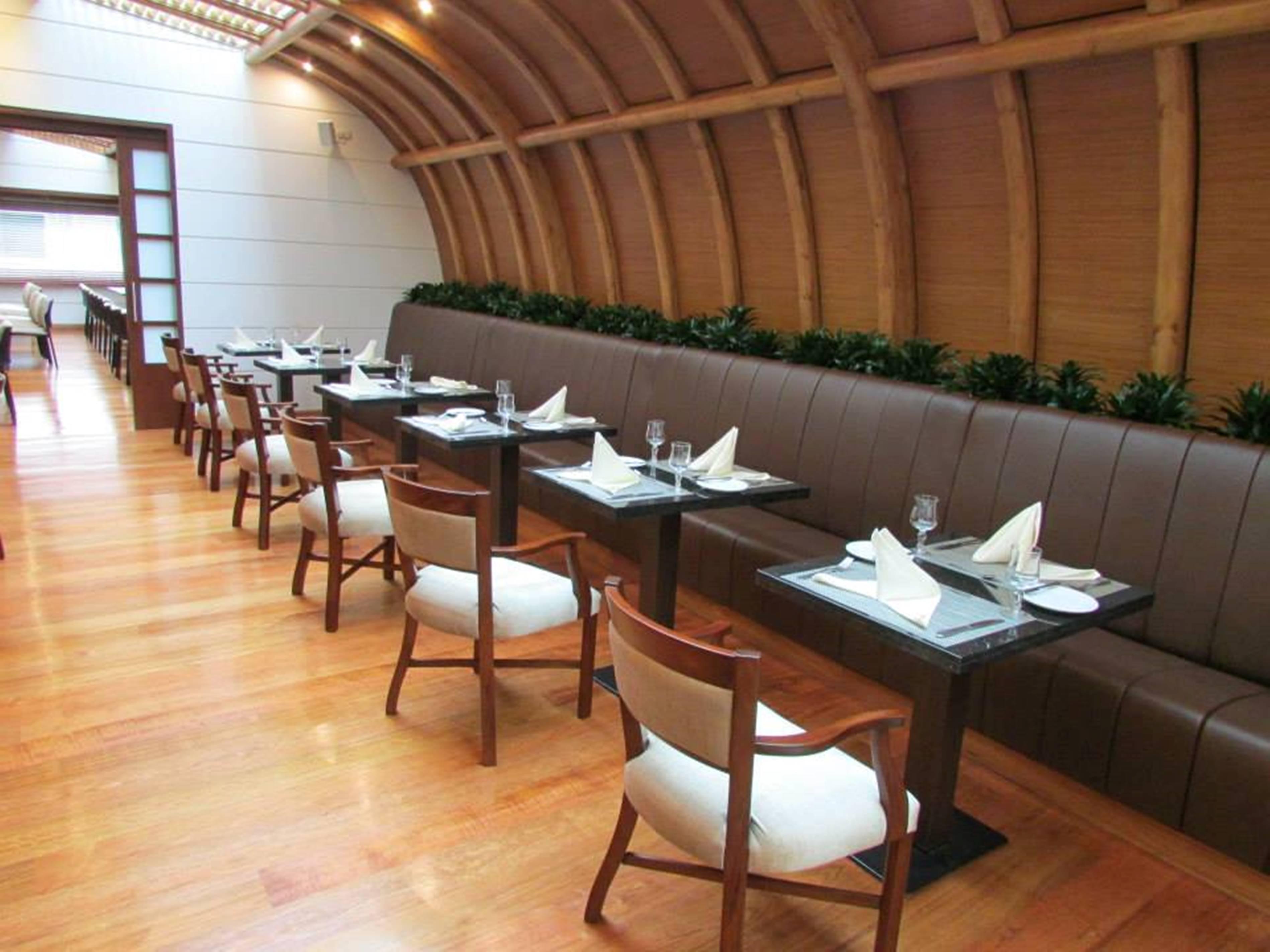 Hotel Dann Carlton بوغوتا المظهر الخارجي الصورة The interior of the restaurant