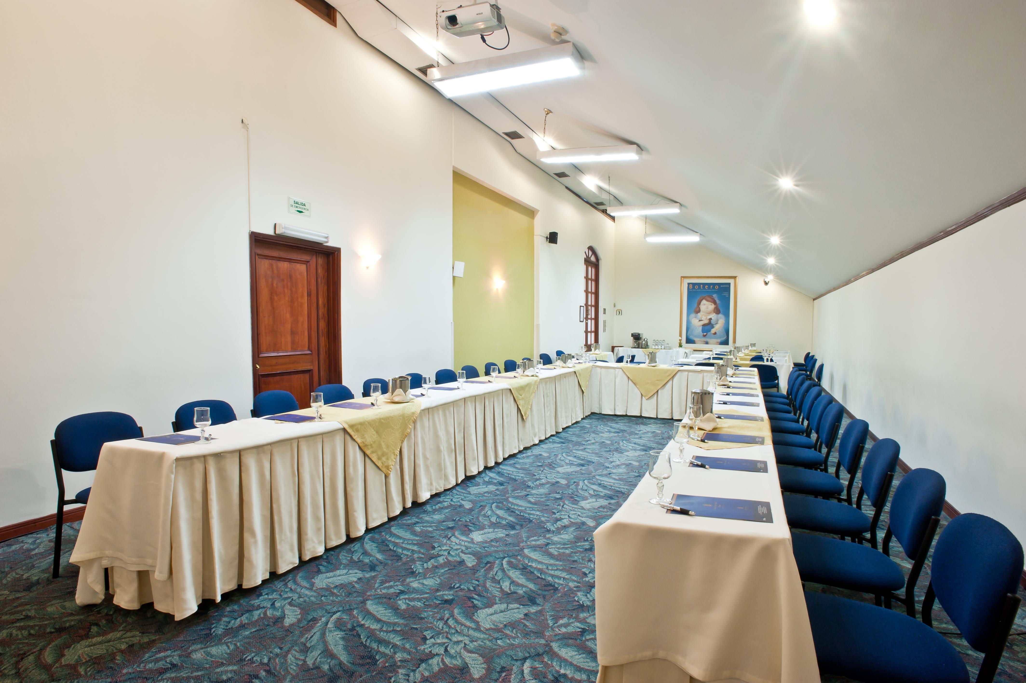 Hotel Dann Carlton بوغوتا المظهر الخارجي الصورة Meeting room