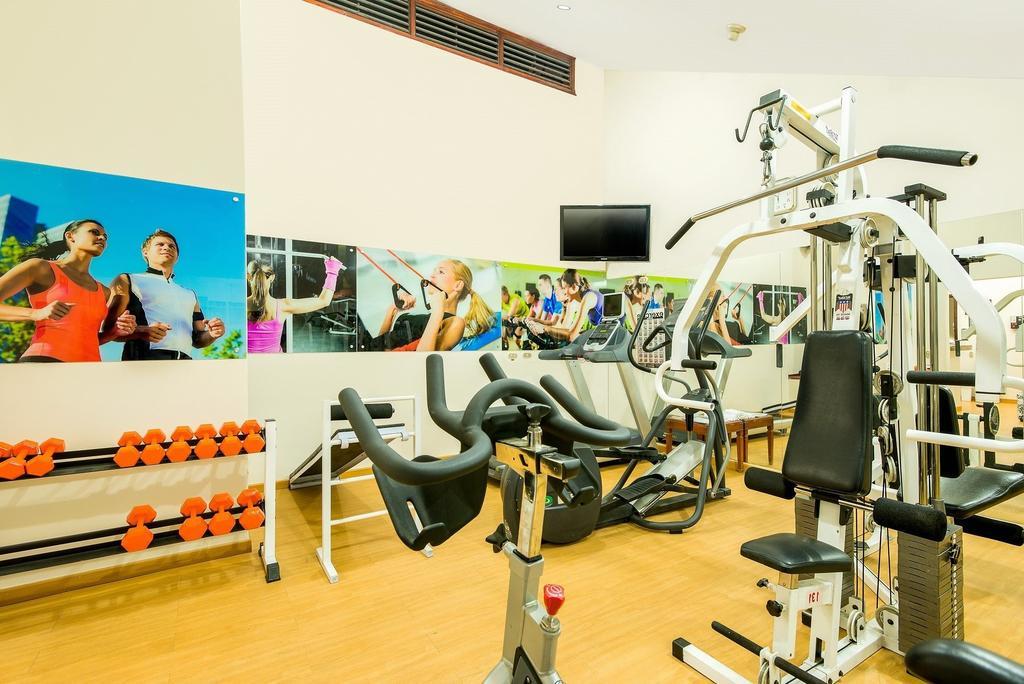 Hotel Dann Carlton بوغوتا المظهر الخارجي الصورة The gym at the hotel