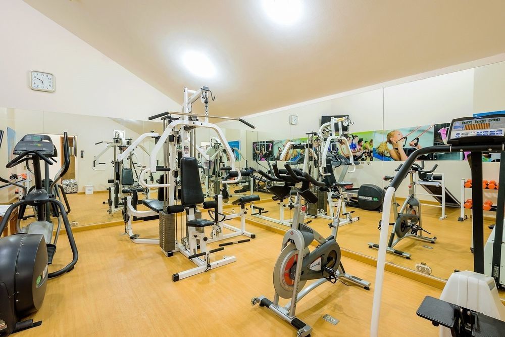 Hotel Dann Carlton بوغوتا المظهر الخارجي الصورة A gym in a hotel