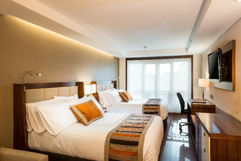 Hotel Dann Carlton بوغوتا المظهر الخارجي الصورة A room at the hotel